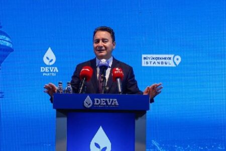 Babacan: Bolluk ülkesini yokluk ülkesine çevirdiler