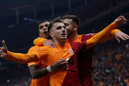 Yıldız futbolcu Kerem Aktürkoğlu Galatasaray – Fenerbahçe derbisi sonrası paylaşımı dikkat çekti