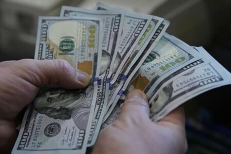 Dolar güne dalgalı seyir izleyerek başladı (21 Ocak 2022)
