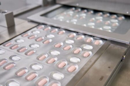 İngiltere Pfizer’ın Covid-19 hapının kullanımını onayladı
