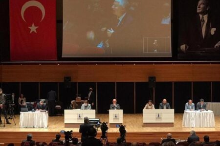 İzmir’de Çevik Bir Meydanı, Demokrasi Meydanı olacak