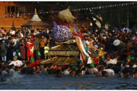 Nepal’de Nisan festivali: Baharı ve Yeni Yılı umutla karşıladılar