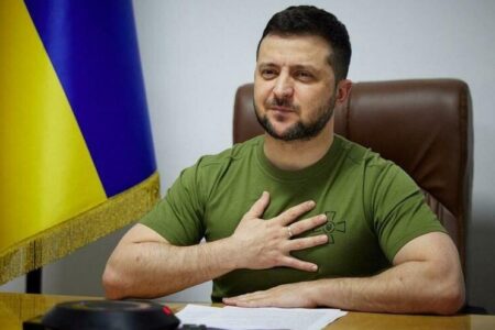 Zelenskiy’den referandum resti: Çekiliriz
