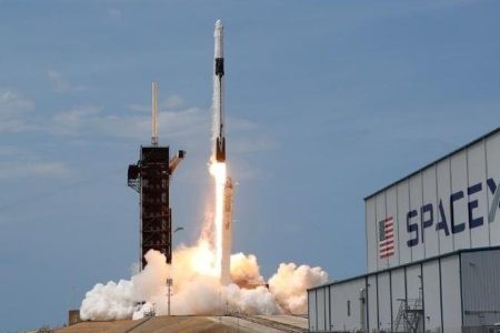 SpaceX’in kargo uçuşuna erteleme