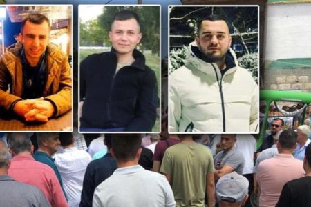 Tatil yolunda kazada ölen 3 arkadaş son yolculuklarına uğurlandı